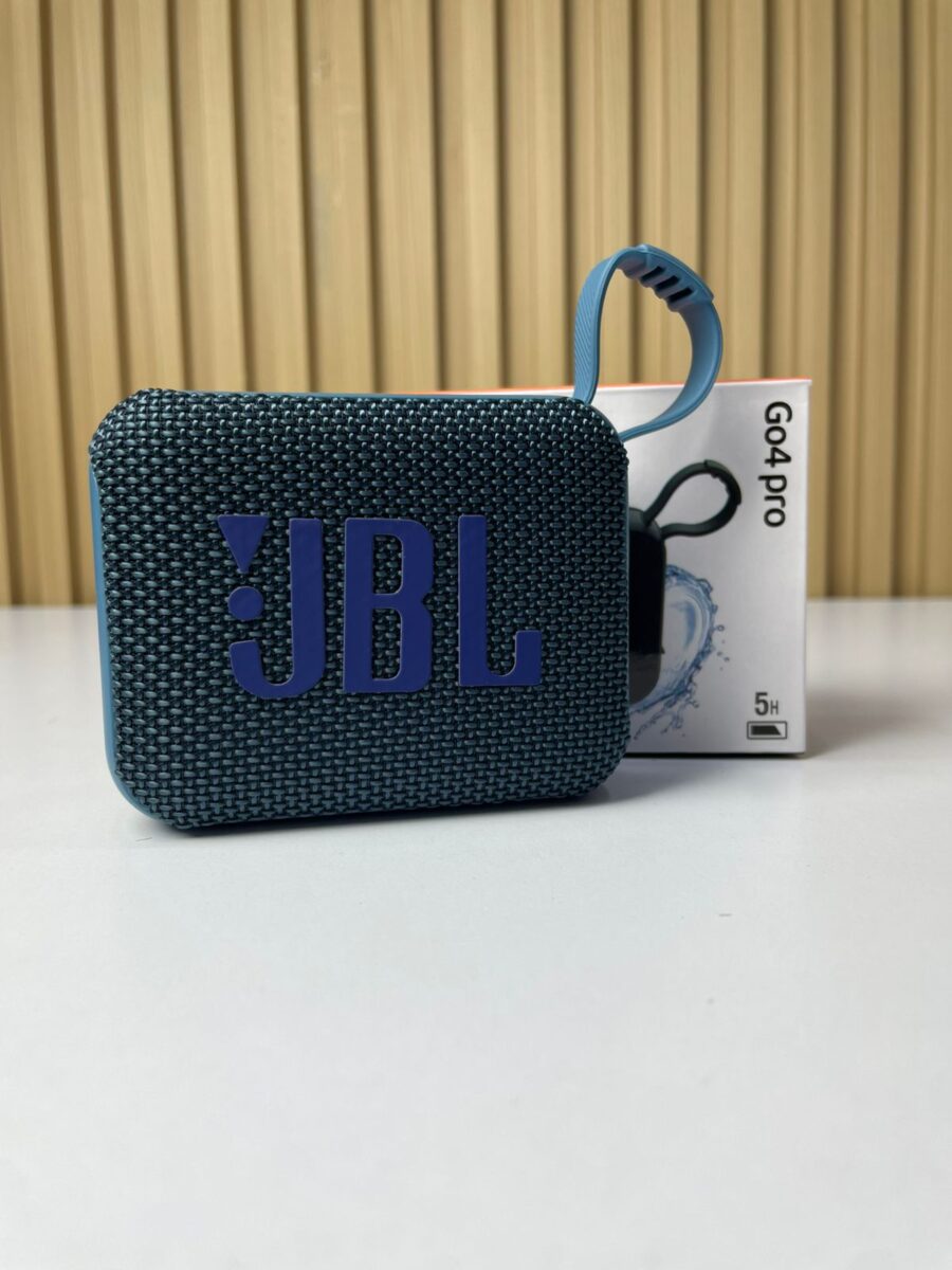 Parlante Go 4 Pro Inalámbrico Bluetooth — Altavoz Portátil Compacto, Correa de Transporte, Resistente al Uso Diario