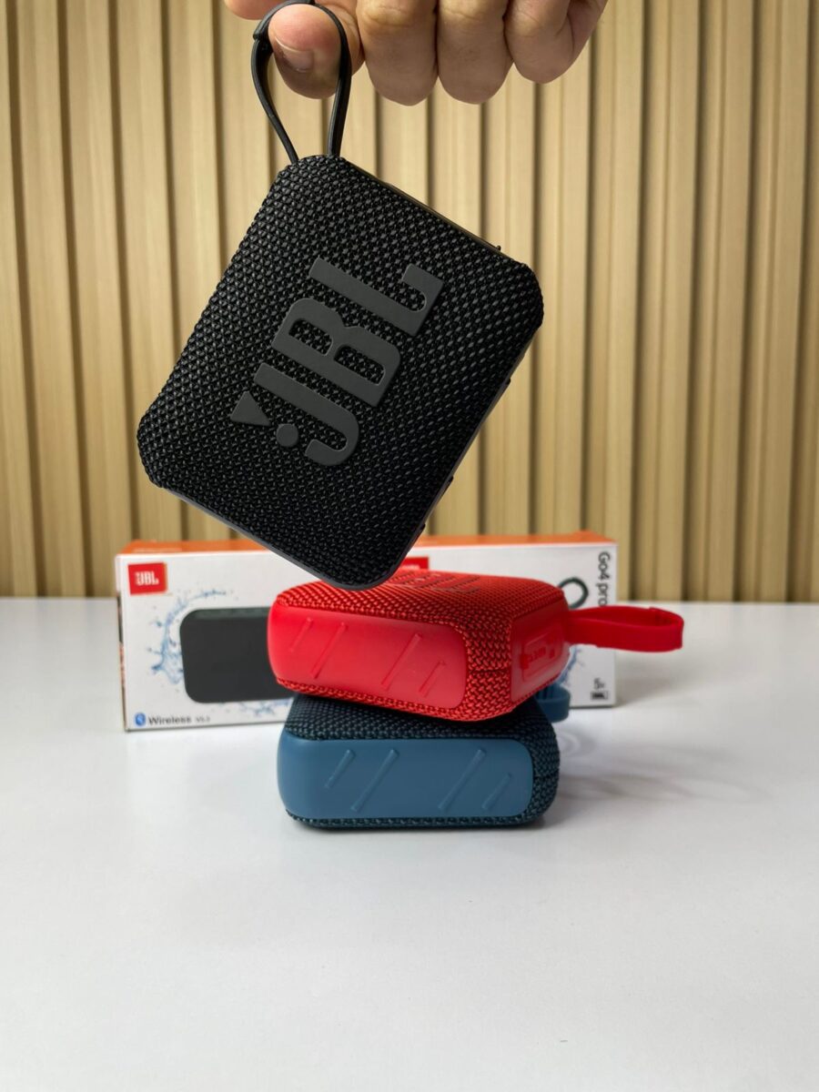 Parlante Go 4 Pro Inalámbrico Bluetooth — Altavoz Portátil Compacto, Correa de Transporte, Resistente al Uso Diario